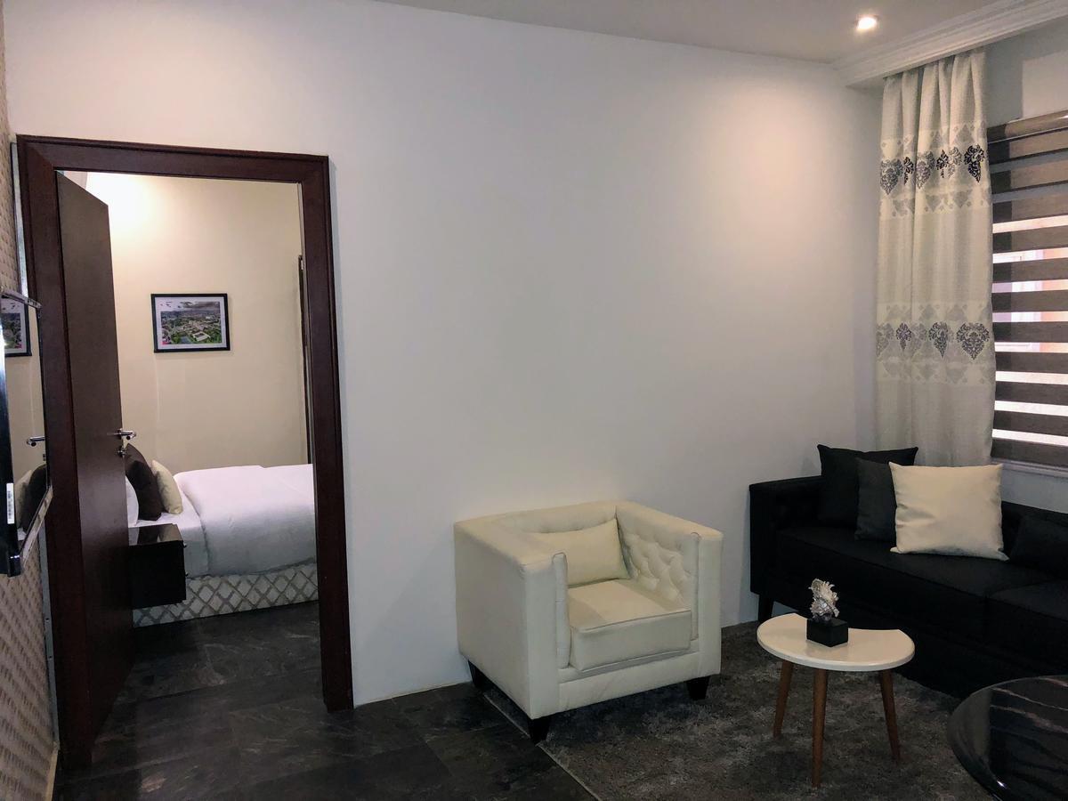 Nicotel Apartments Abudża Zewnętrze zdjęcie